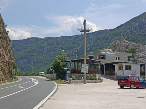 Motel & Restoran 